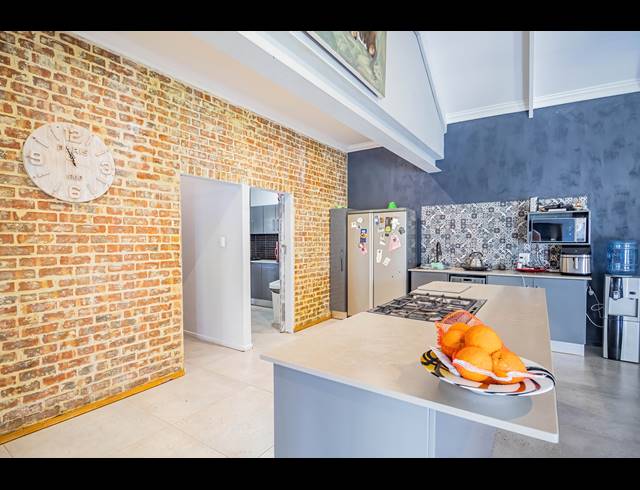 4 BEDROOM HOUSE FOR SALE IN LONG ACRES COUNTRY ESTATE